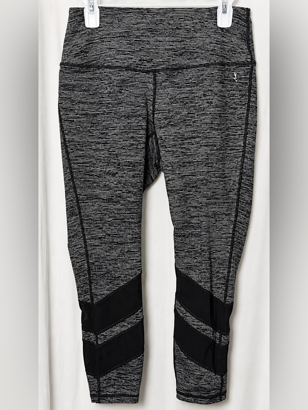 Torrid Active Space Dye Mesh Crop Leggings Size 00(M)
